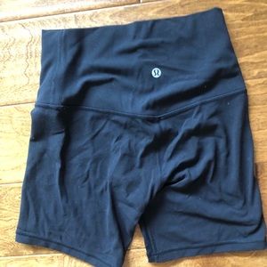 Lululemon High rise align shorts (sold out online)